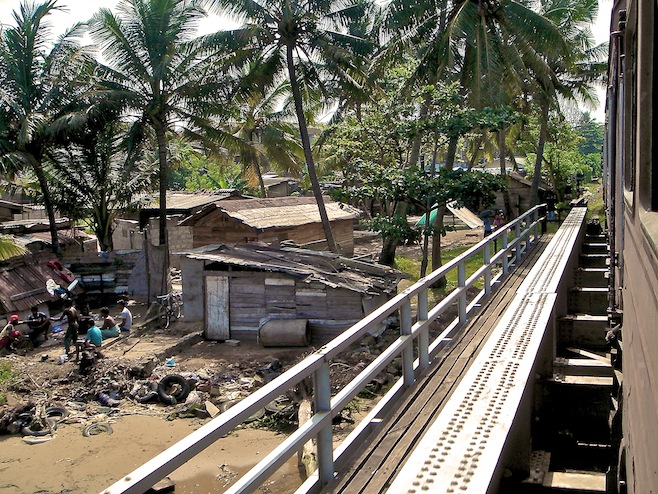 Colombo Train3